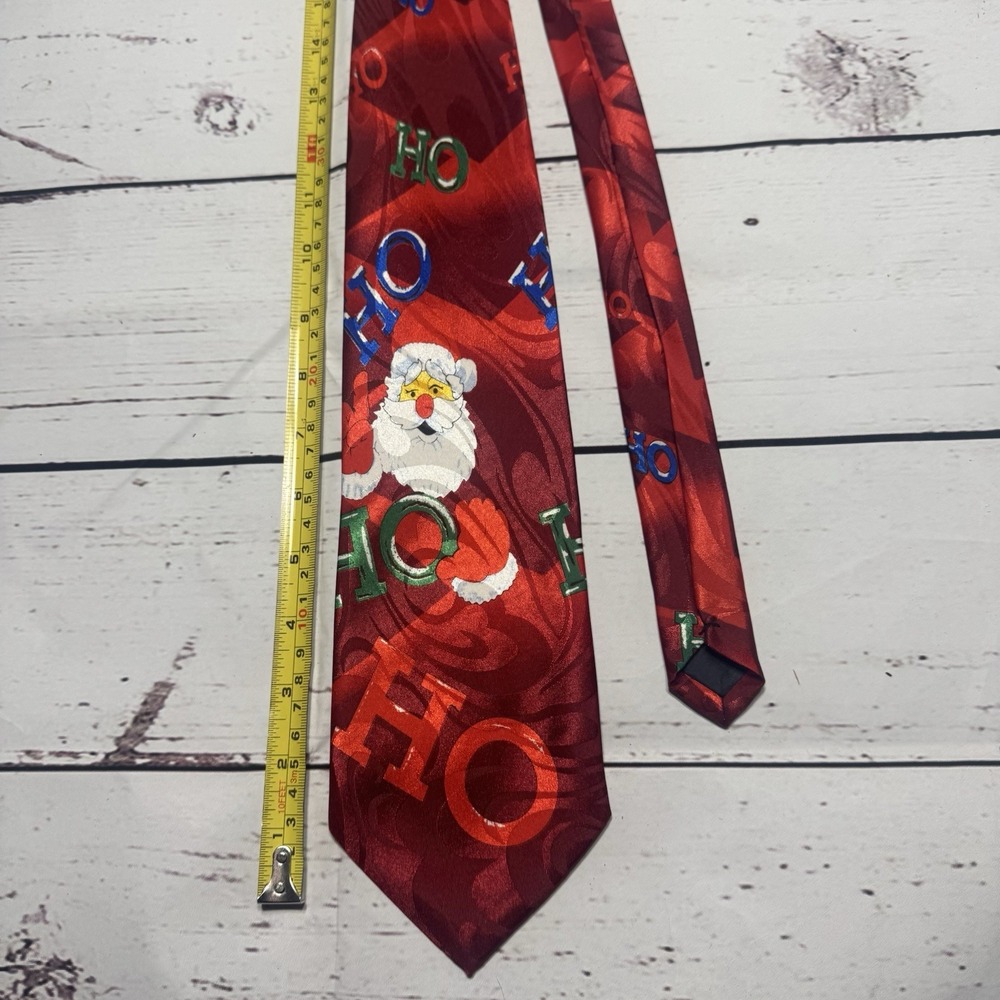 Vintage Red Santa Christmas Tie